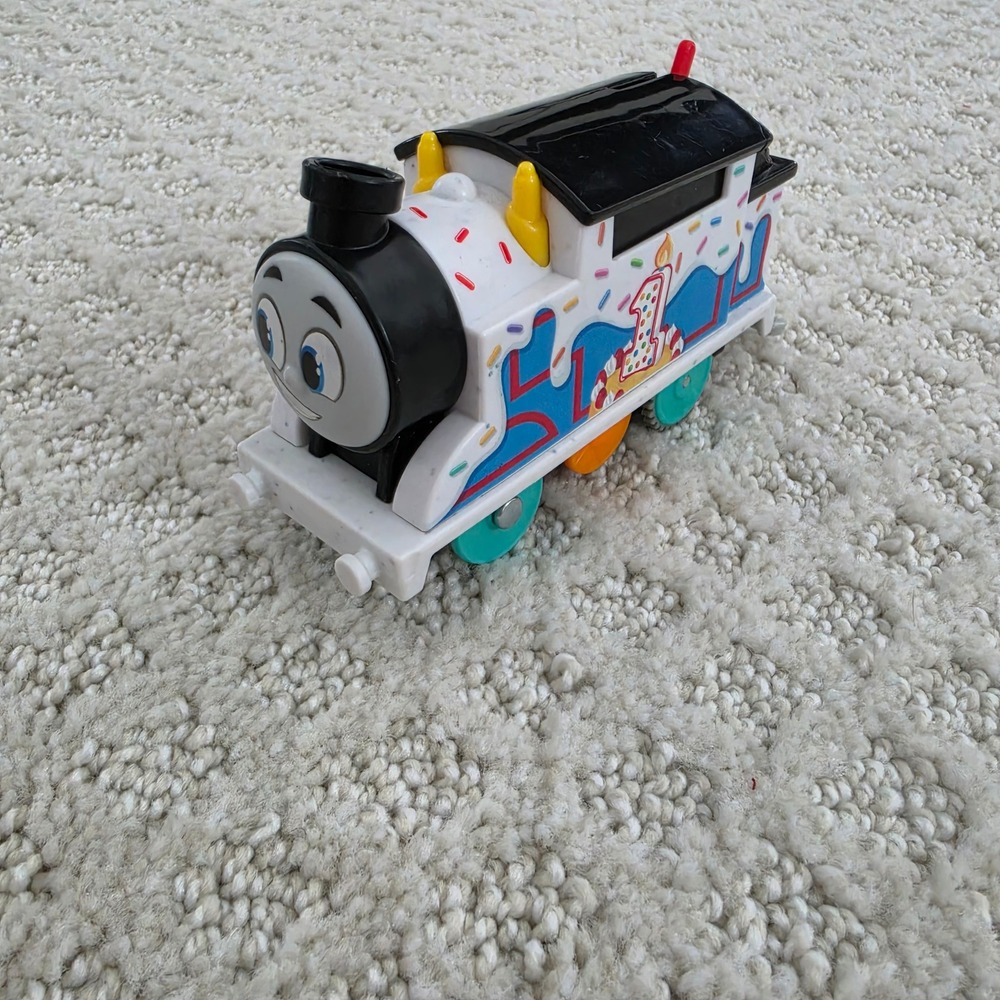 Thomas & Friends All Engines Go Birthday Thomas Motorized Train 2021 Mattel
